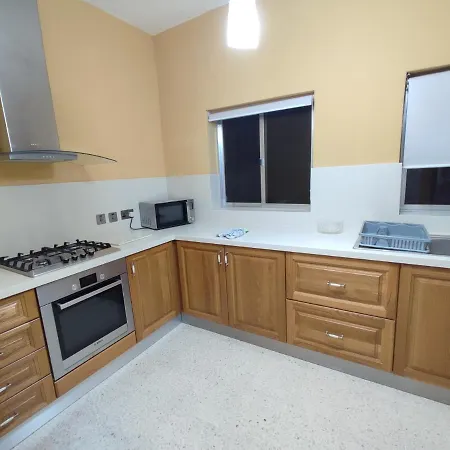 Dolphin Court 3-Bedroom Sea View Apartment In Marsaskala, Malta Exterior photo