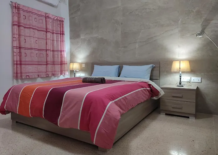 Dolphin Court 3-Bedroom Sea View Apartment In Marsaskala, Malta