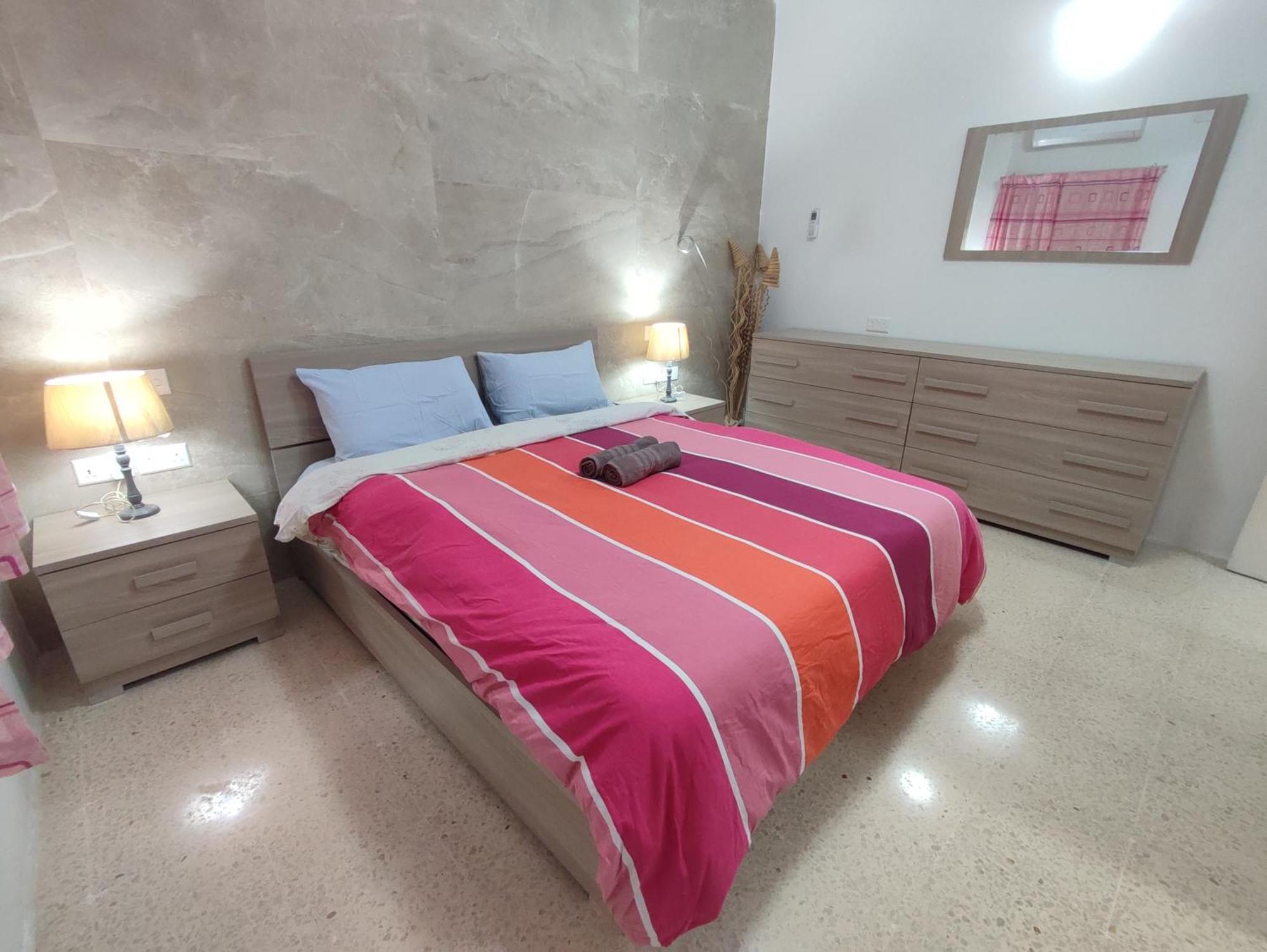 Dolphin Court 3-bedroom Sea View In Marsaskala, Malta Apartment